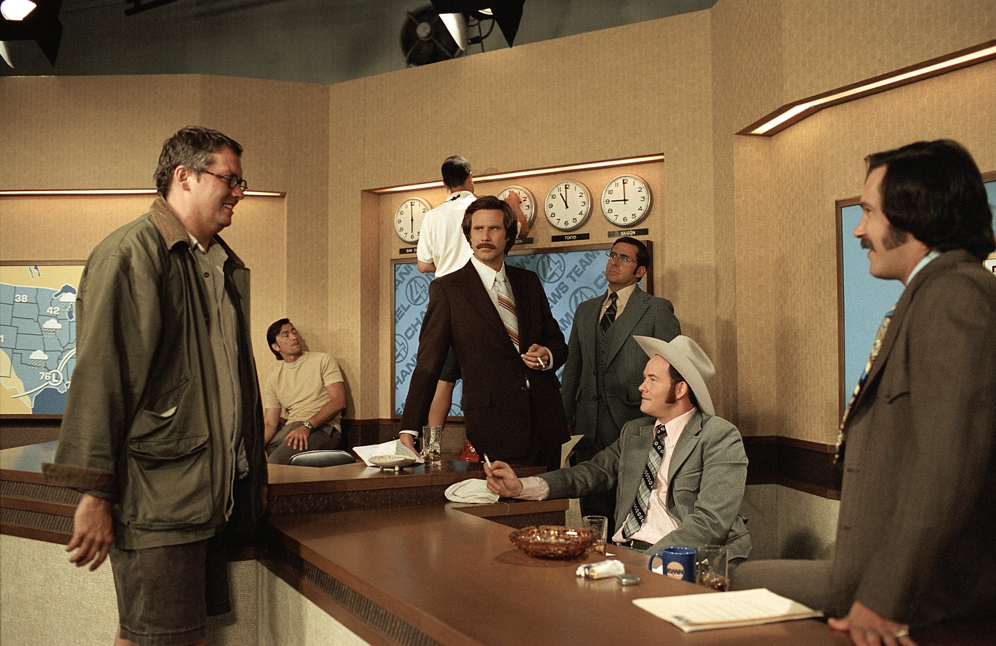 Still of Will Ferrell, Steve Carell, David Koechner, Adam McKay and Paul Rudd in Ziniu vedejas: Rono Burgundzio legenda (2004)