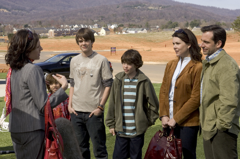 Still of Steve Carell, Lauren Graham, Jimmy Bennett, Graham Phillips and Johnny Simmons in Evan Almighty (2007)