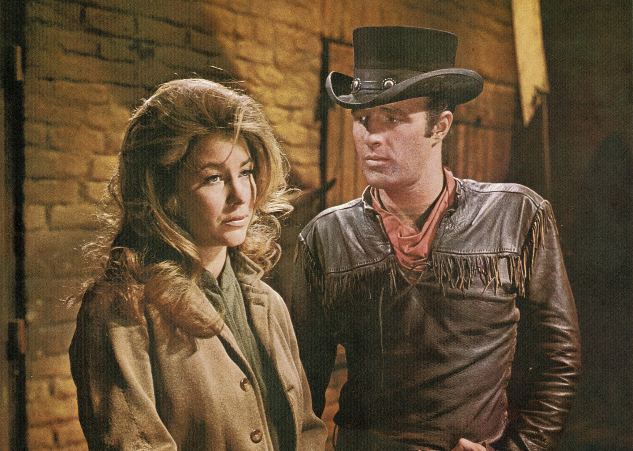 Still of James Caan and Michele Carey in El Dorado (1966)