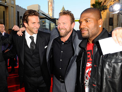 Joe Carnahan, Bradley Cooper and Quinton 'Rampage' Jackson at event of A komanda (2010)