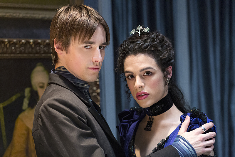 Still of Reeve Carney and Jonny Beauchamp in Penny Dreadful (2014)