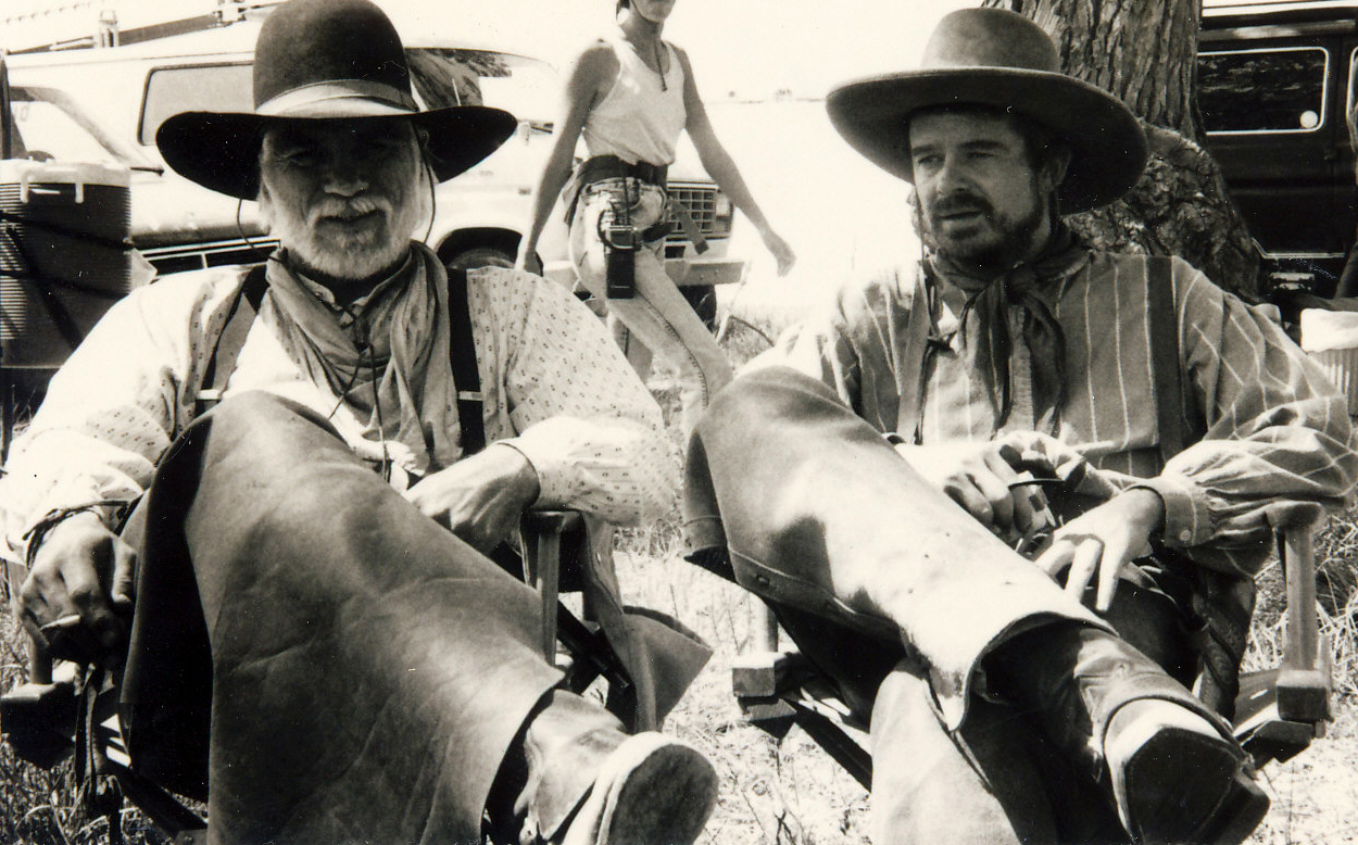 Tommy Lee Jones and David Carpenter on the set of Lonesome Dove