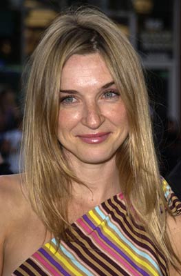 Ever Carradine at event of Jay and Silent Bob Strike Back (2001)