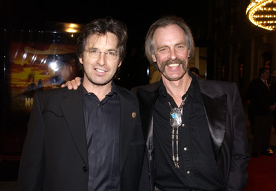 Keith Carradine and Robert Carradine at event of Monte Walsh (2003)