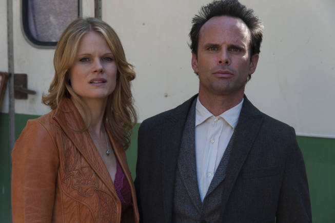 Still of Joelle Carter and Walton Goggins in Justified (2010)