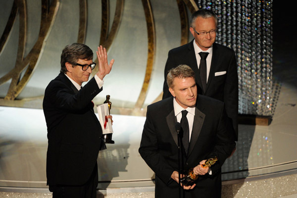 Rick Carter, Kim Sinclair and Robert Stromberg at event of The 82nd Annual Academy Awards (2010)