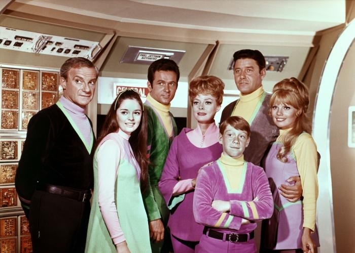 Still of June Lockhart, Angela Cartwright, Mark Goddard, Jonathan Harris, Marta Kristen, Bill Mumy and Guy Williams in Lost in Space (1965)