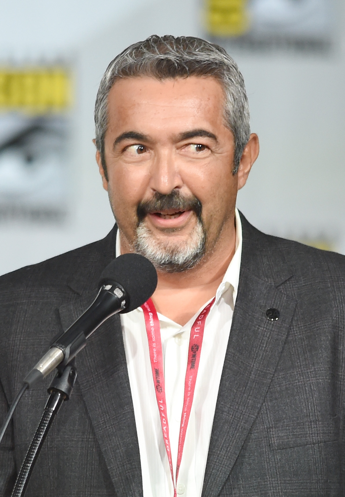 Jon Cassar at event of 24: Live Another Day (2014)