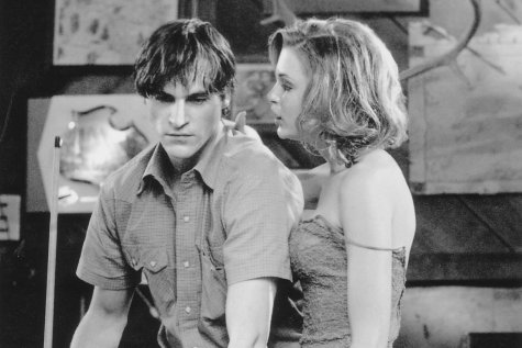 Still of Joaquin Phoenix and Georgina Cates in Clay Pigeons (1998)