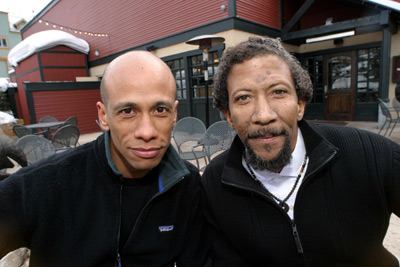 Ron Butler and Reg E. Cathey at event of Everyday People (2004)
