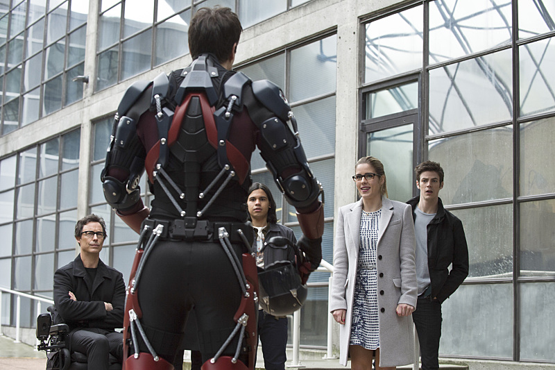 Still of Tom Cavanagh, Brandon Routh, Danielle Panabaker, Grant Gustin and Carlos Valdes in The Flash (2014)