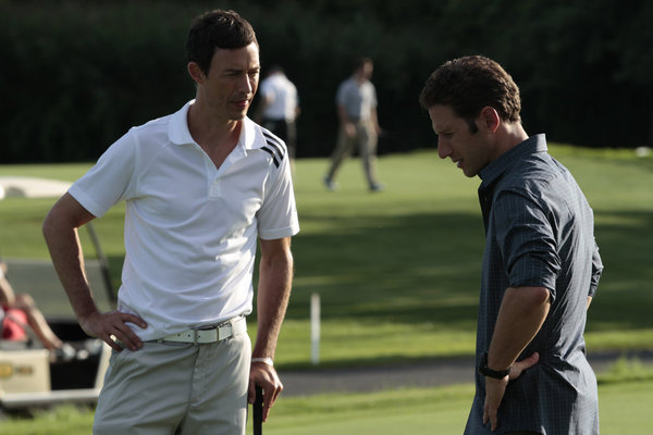 Still of Tom Cavanagh and Mark Feuerstein in Royal Pains (2009)