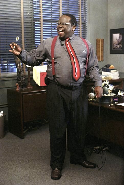 Still of Cedric the Entertainer in Serving Sara (2002)