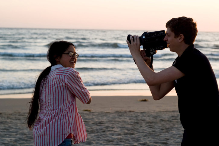 Still of Michael Cera and Charlyne Yi in Paper Heart (2009)