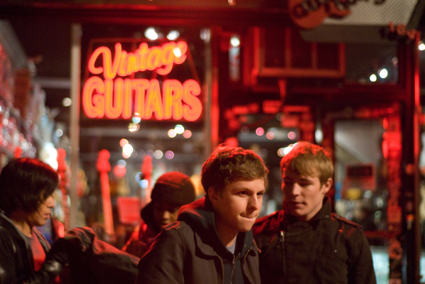 Still of Michael Cera, Aaron Yoo and Jonathan B. Wright in Nick and Norah's Infinite Playlist (2008)