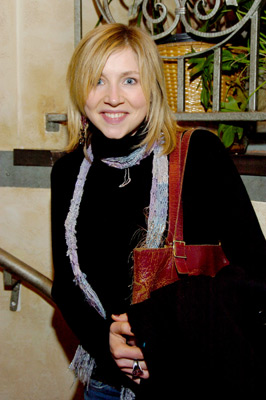 Sarah Chalke at event of We Don't Live Here Anymore (2004)