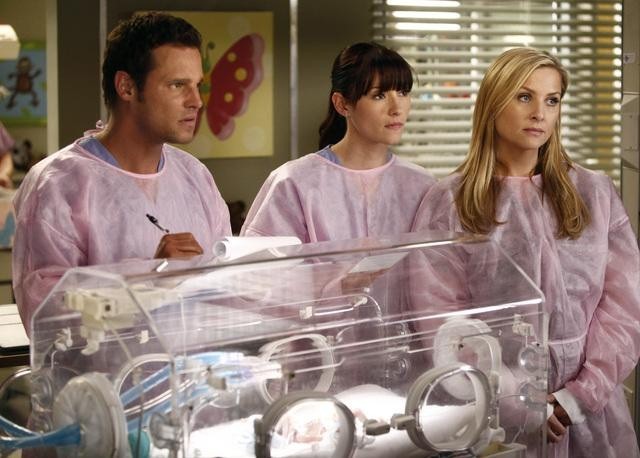 Still of Jessica Capshaw, Justin Chambers and Chyler Leigh in Grei anatomija (2005)