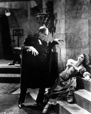 Lon Chaney and Mary Philbin in The Phantom of the Opera (1925)