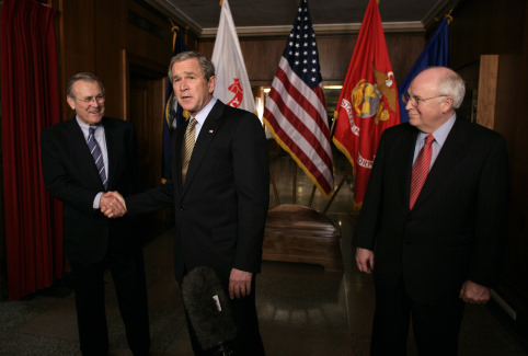 Still of George W. Bush, Dick Cheney and Donald Rumsfeld in No End in Sight (2007)