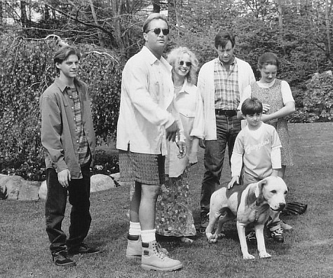 Robert Hays, Kim Greist, Kevin Chevalia, David R. Ellis, Veronica Lauren and Benj Thall in Homeward Bound II: Lost in San Francisco (1996)