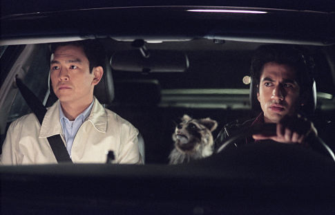 Still of John Cho and Kal Penn in Harold & Kumar Go to White Castle (2004)