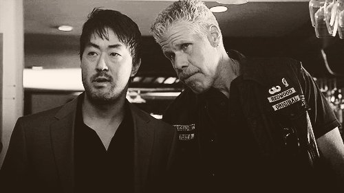 Still of Kenneth Choi and Ron Perlman in Sons Of Anarchy