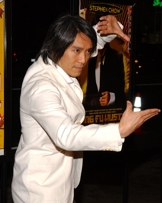 Stephen Chow at event of Kung fu (2004)