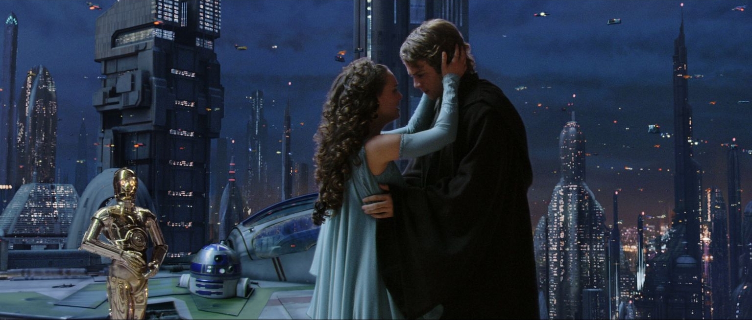 Still of Natalie Portman and Hayden Christensen in Zvaigzdziu karai. Situ kerstas (2005)