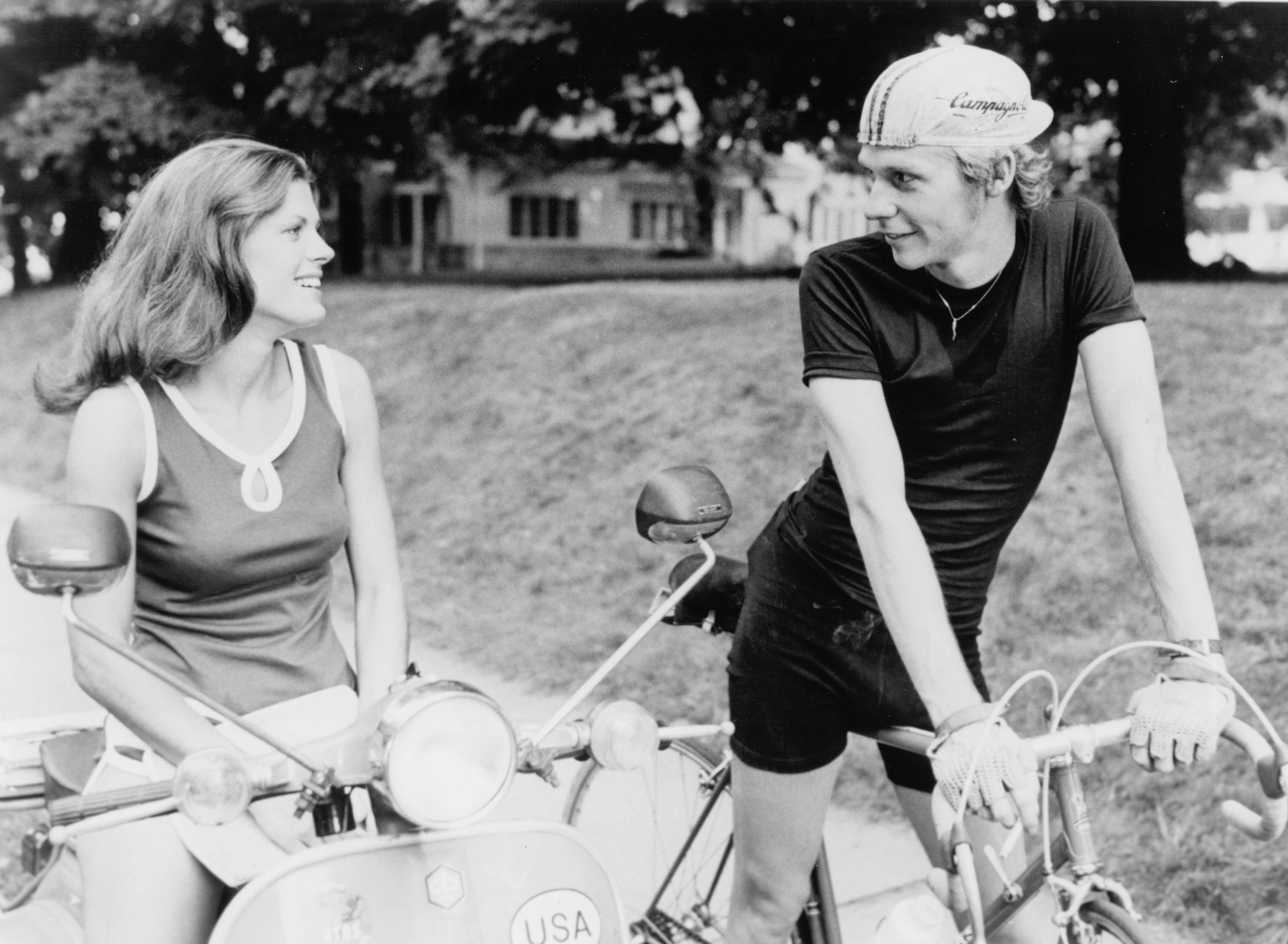 Still of Dennis Christopher and Robyn Douglass in Breaking Away (1979)