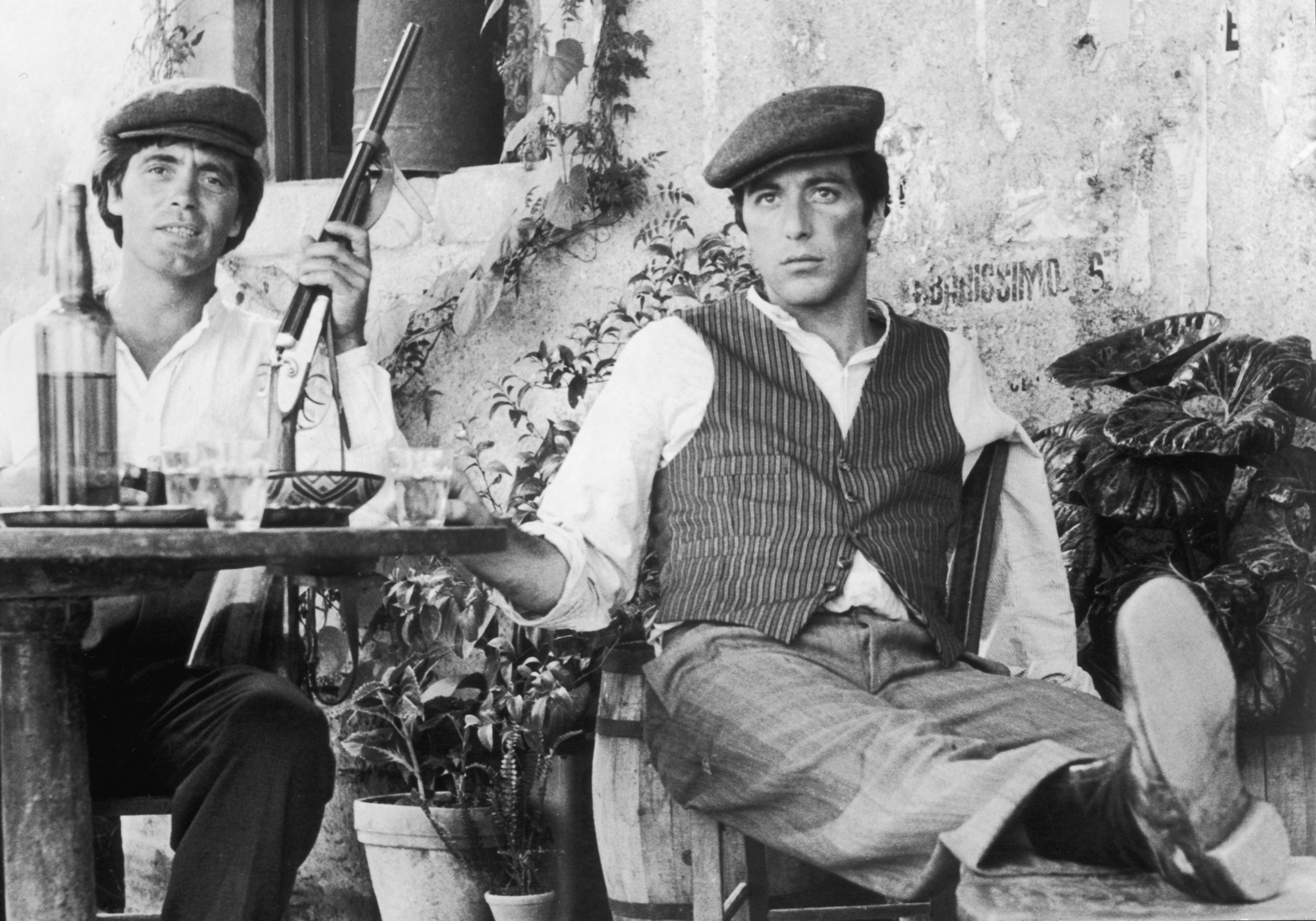 Still of Al Pacino and Franco Citti in Krikstatevis (1972)