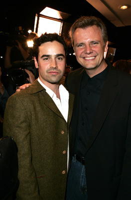 Jesse Bradford and Michael Clancy at event of Eulogy (2004)