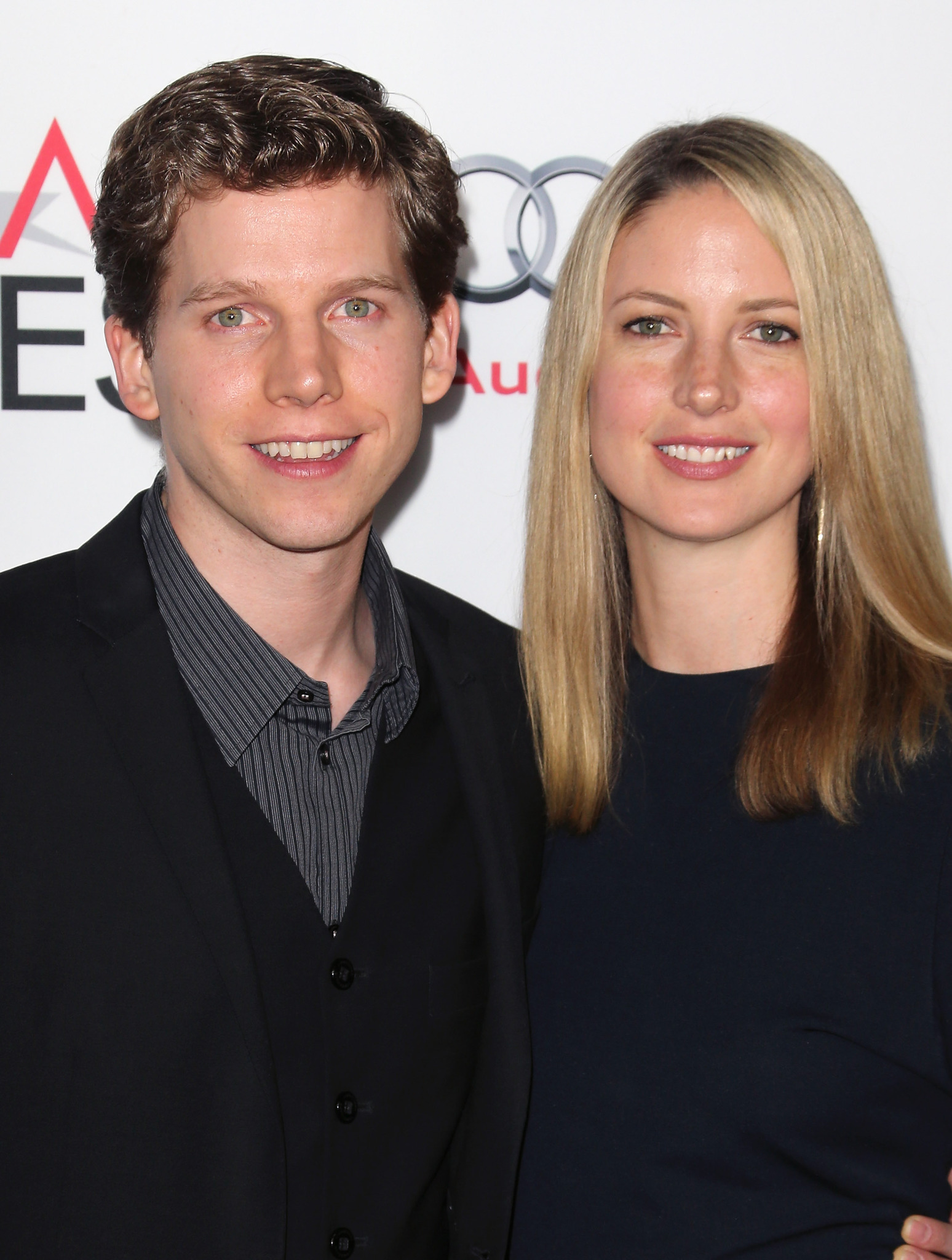 Gemma Clarke and Stark Sands at event of Groja Liuvinas Deivisas (2013)