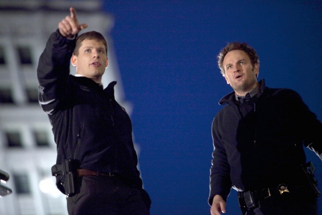 Still of Jason Clarke and Matt Lauria in The Chicago Code (2011)