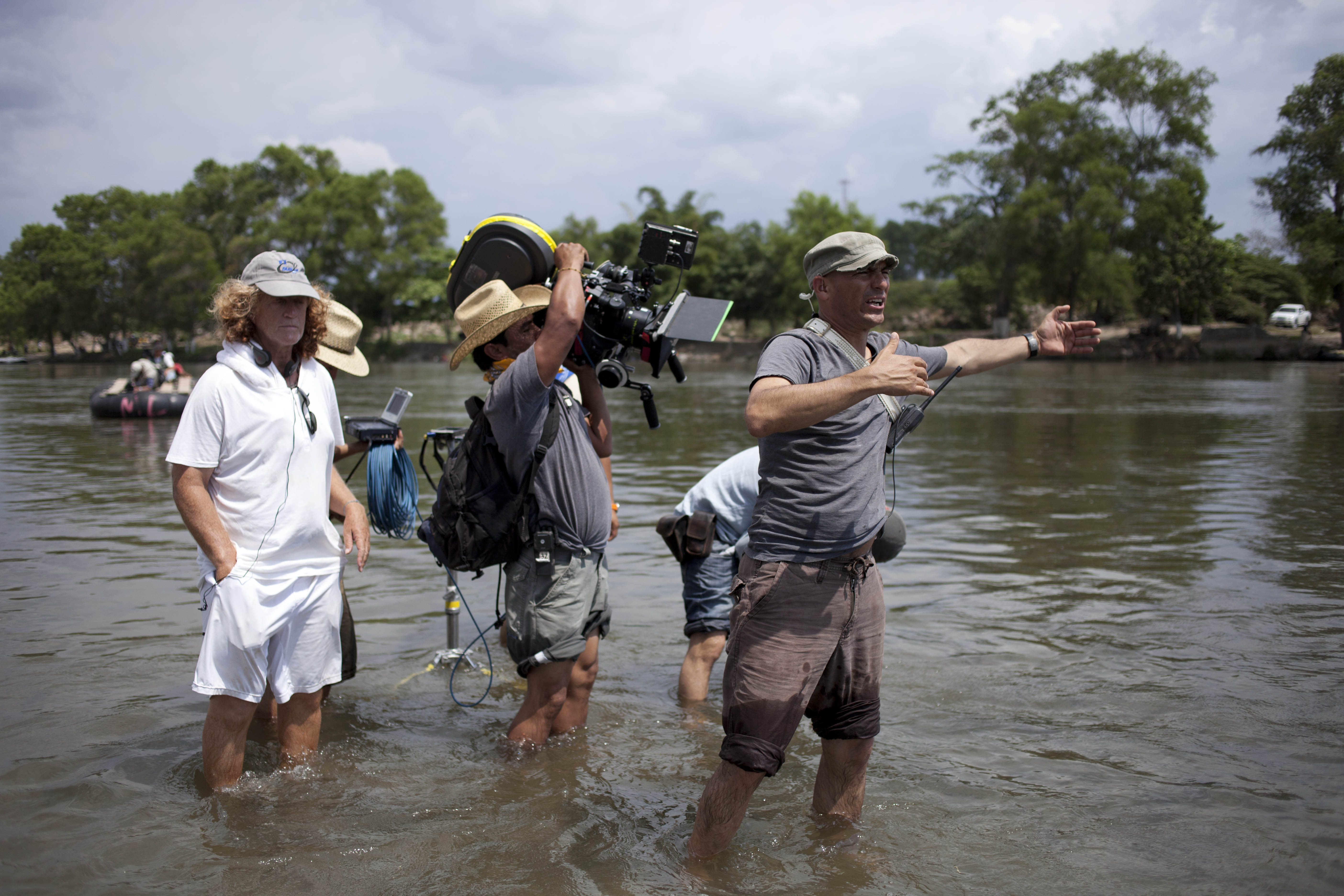 Luis Mandoki and Javier Clave in La vida precoz y breve de Sabina Rivas (2012)