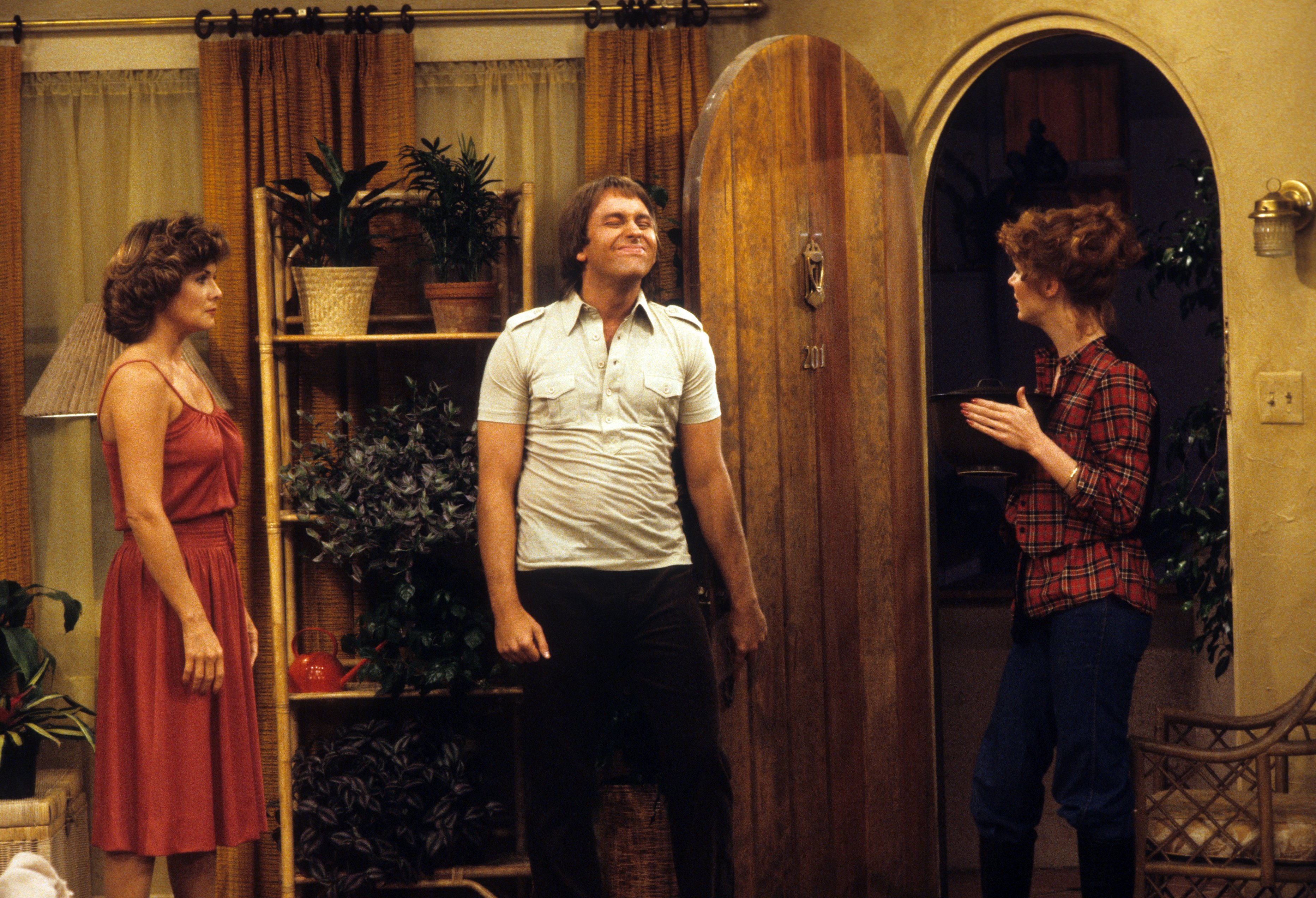 Still of John Ritter, Rebecca Clemons and Anne Schedeen in Three's Company (1977)