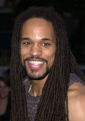 Keith Hamilton Cobb at event of The Anniversary Party (2001)