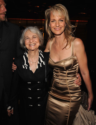 Helen Hunt and Lynn Cohen at event of Then She Found Me (2007)