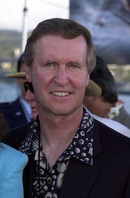 William Cohen at event of Perl Harboras (2001)