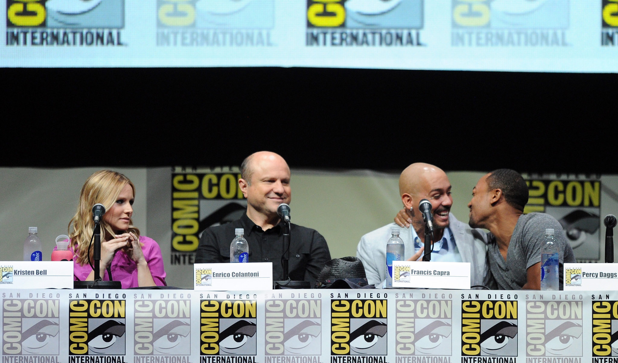 Kristen Bell, Francis Capra, Enrico Colantoni and Percy Daggs III at event of Veronica Mars (2014)