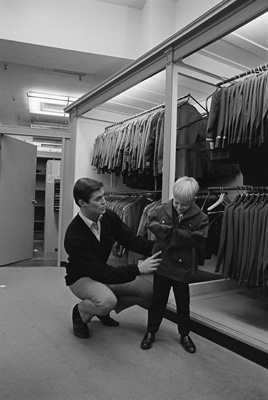 Dennis Cole with his five-year-old son Joey at a department store