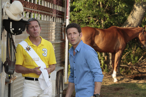Still of Gary Cole and Mark Feuerstein in Royal Pains (2009)