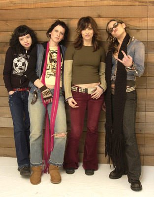 Gina Gershon, Lori Petty, Drea de Matteo and Shelly Cole at event of Prey for Rock & Roll (2003)
