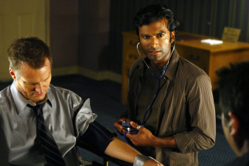 Still of Jack Coleman and Sendhil Ramamurthy in Herojai (2006)
