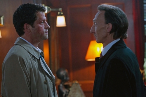 Still of Misha Collins and Julian Richings in Supernatural (2005)