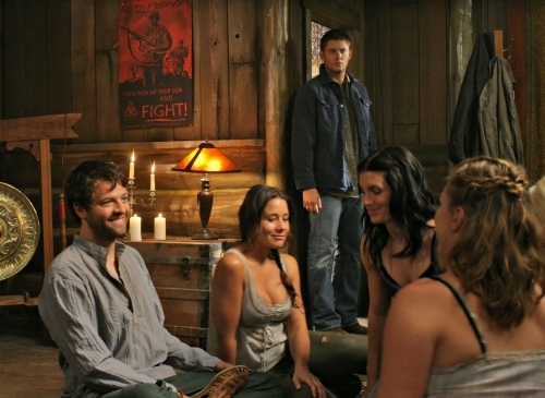 Still of Jensen Ackles and Misha Collins in Supernatural (2005)