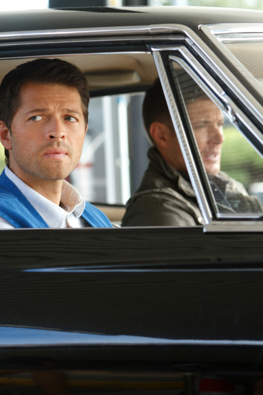 Still of Jensen Ackles and Misha Collins in Supernatural (2005)