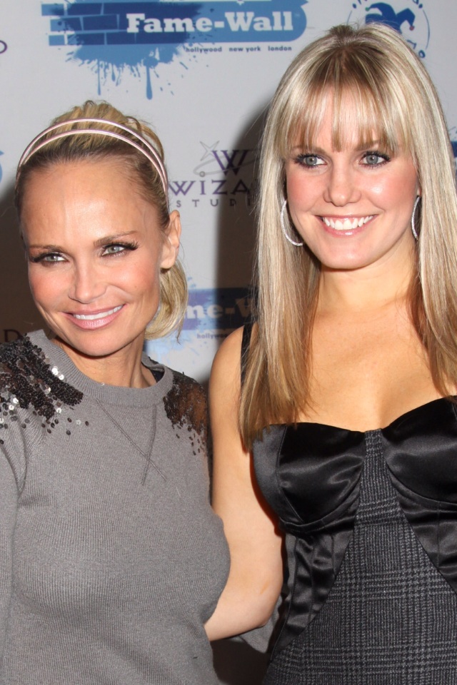 Kristin Chenoweth and Terri Conn - Arrivals at the 2011Fame Wall Portrait Unveiling New York, NY USA