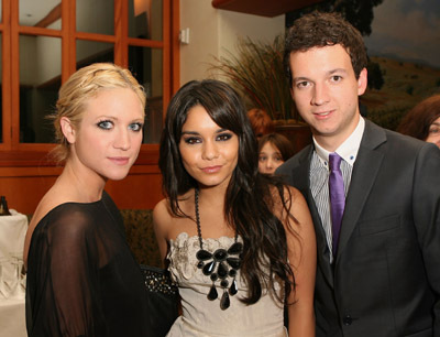 Gaelan Connell, Brittany Snow and Vanessa Hudgens at event of Bandslam (2009)