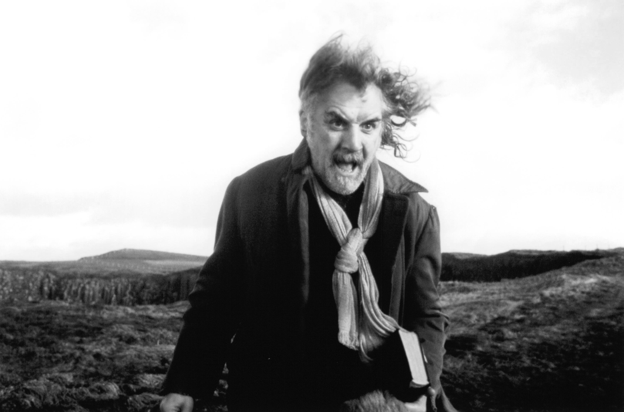 Still of Billy Connolly in An Everlasting Piece (2000)