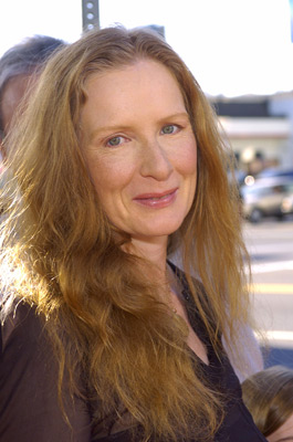 Frances Conroy at event of Catwoman (2004)